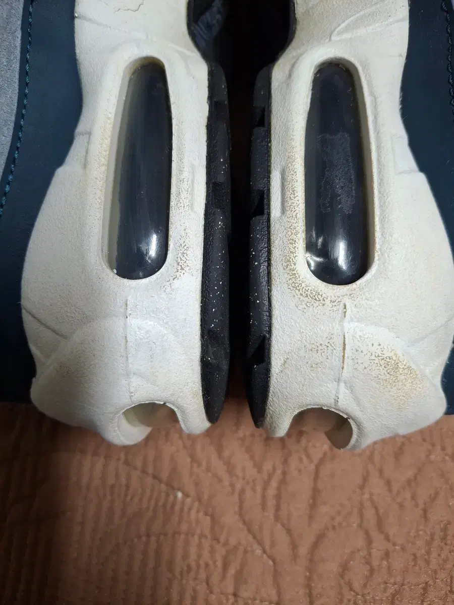 thumbnail-10
